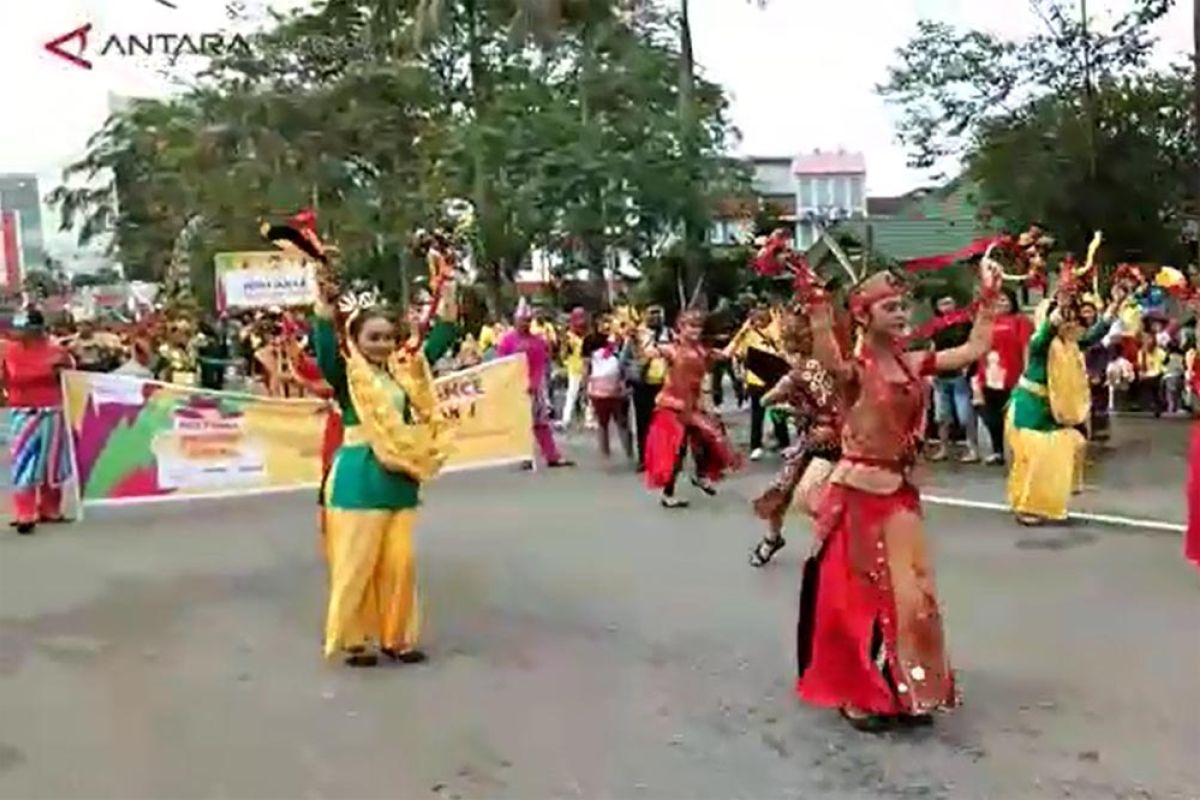 Sutarmidji apresisasi Festival Pesona Lokal Pontianak