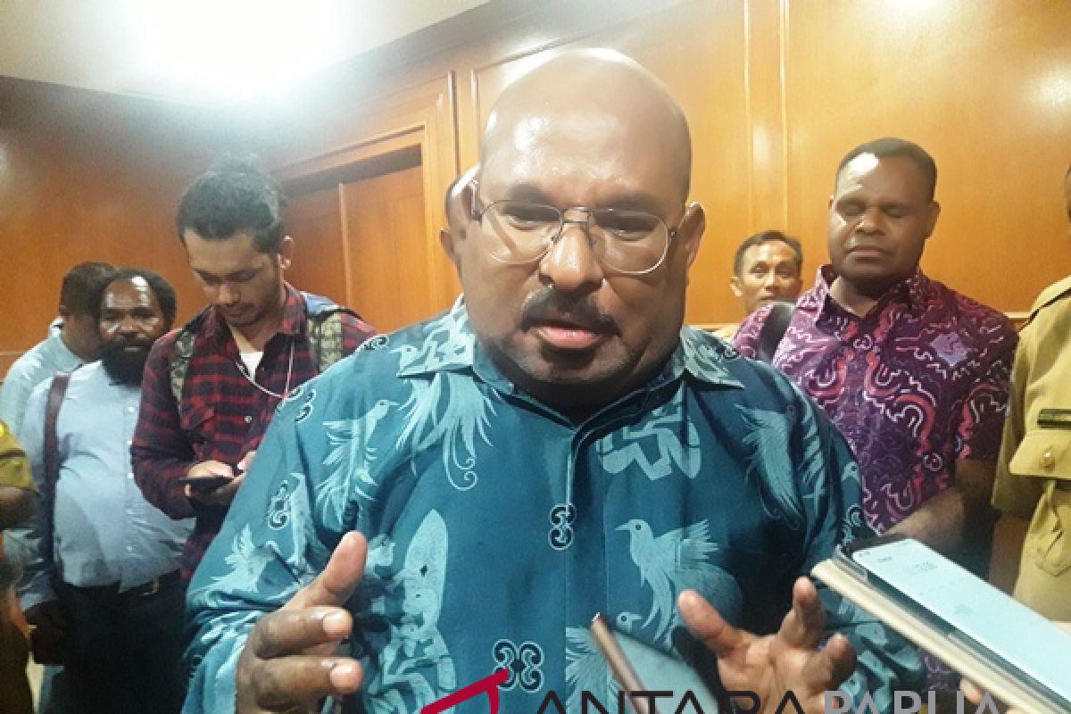 Gubernur Papua minta konsumsi pangan lokal ditingkatkan