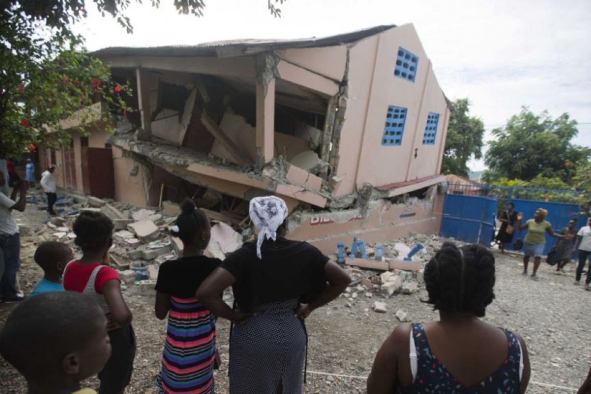 Gempa Haiti  berkekuatan 7,2 magnituda tewaskan 304 orang