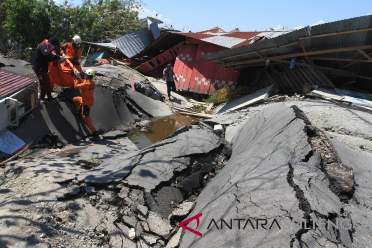 Banyak kendala pencarian korban gempa-lumpur di Petobo