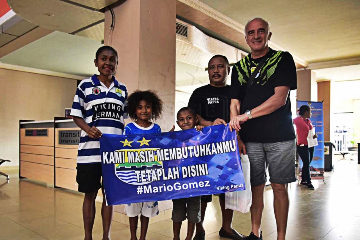 Viking Papua gelar nonton bareng laga Persipura-Persib