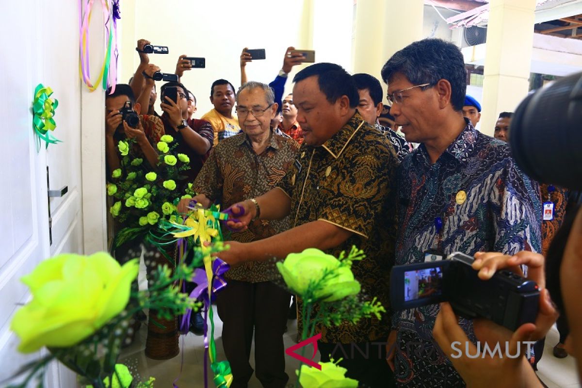 Walikota Sibolga resmikan gedung baru hemodialisis