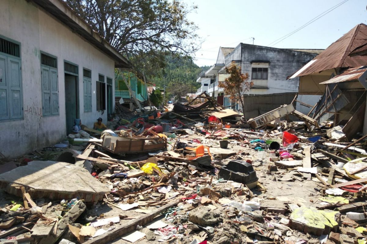 Sivitas Unair Berangkat Bantu Korban Bencana di Palu-Donggala