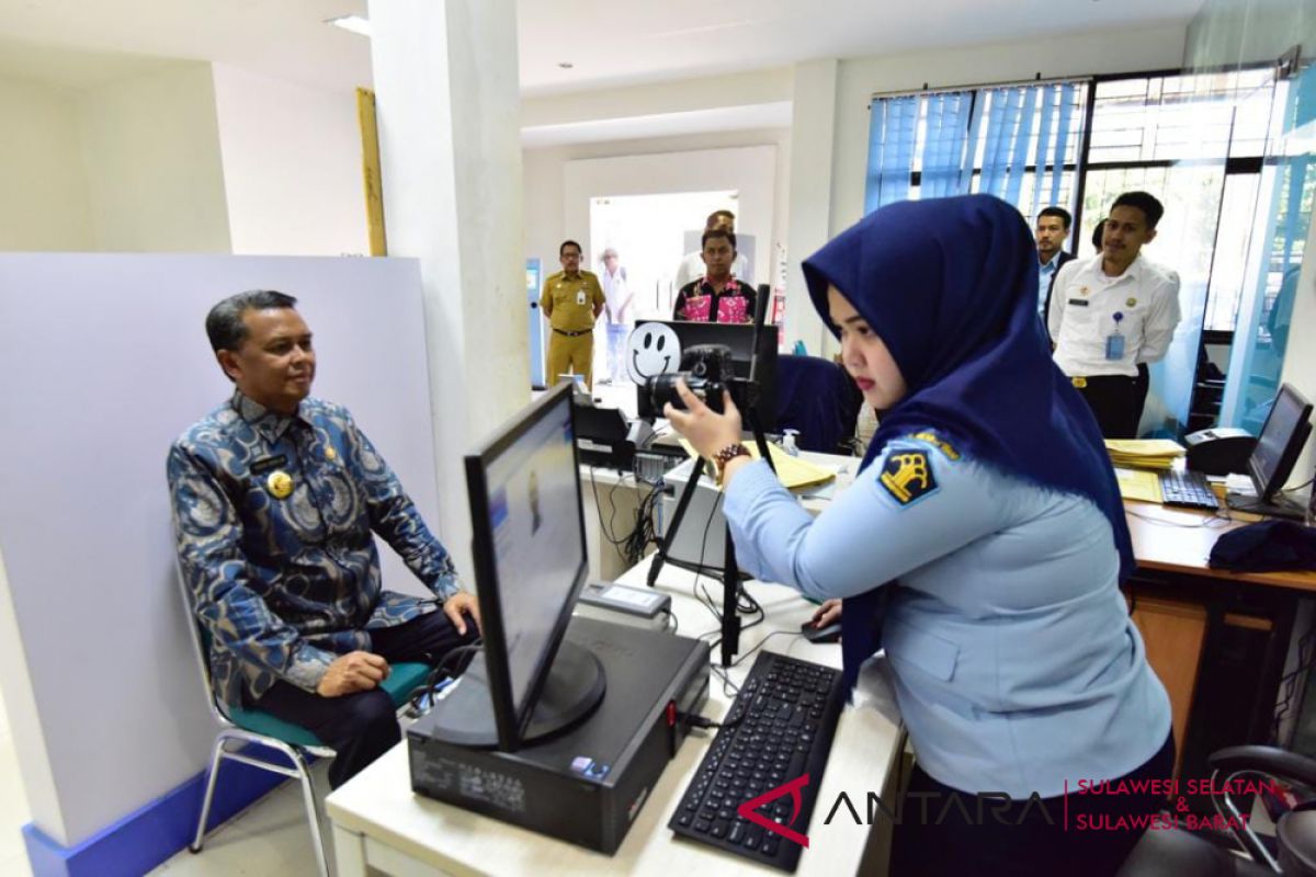 Gubernur puji pelayanan Kantor Imigrasi Makassar