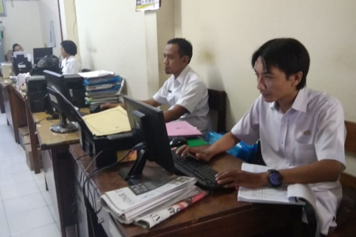 Ratusan Pelamar Mendaftar CPNS di Tulungagung