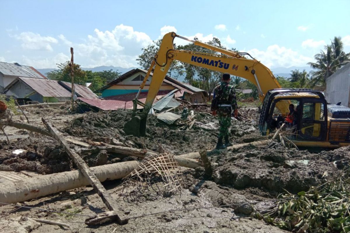 TNI AD bersinergi dengan BUMN salurkan bantuan ke Sulteng