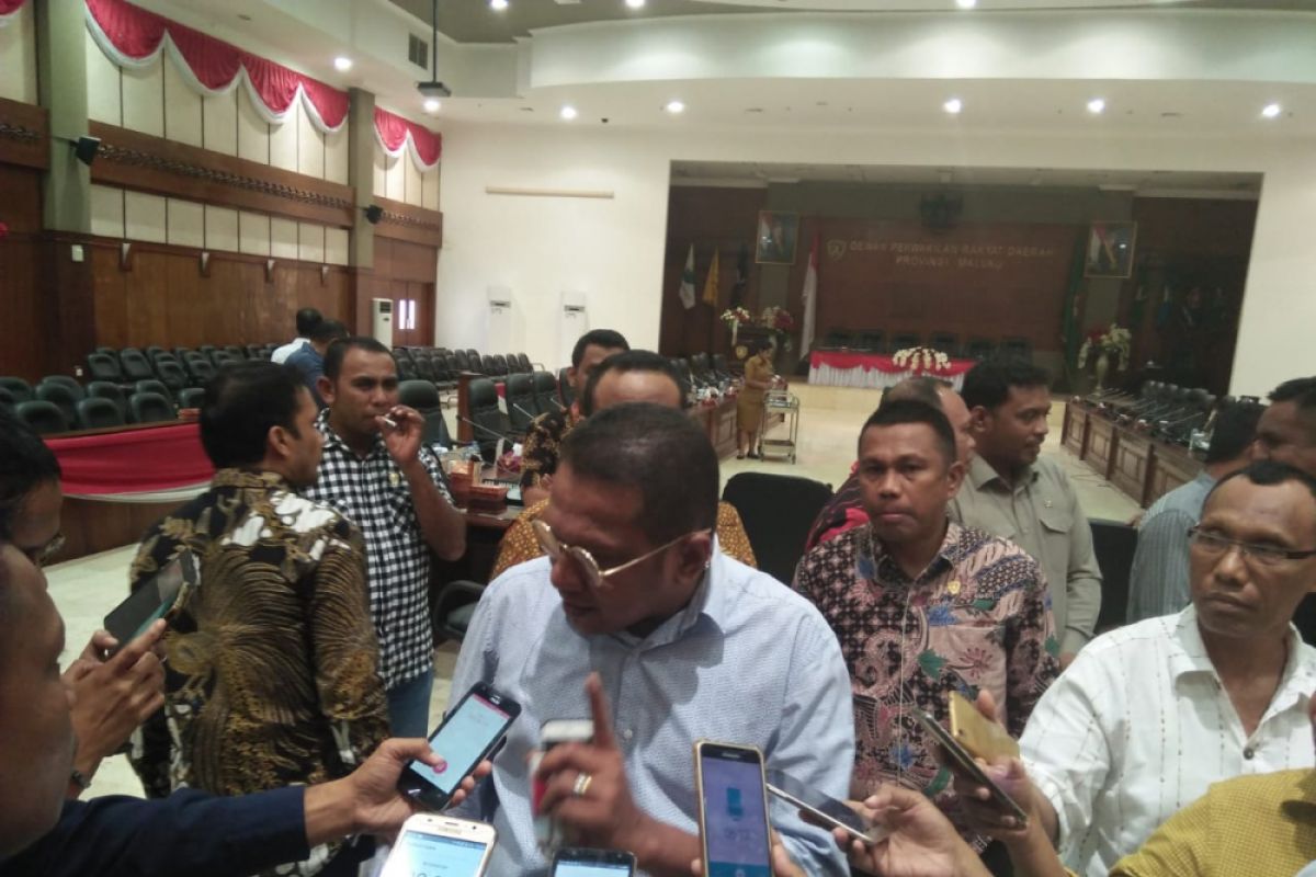 DPRD Buru kesal dengan sikap Kadis ESDM