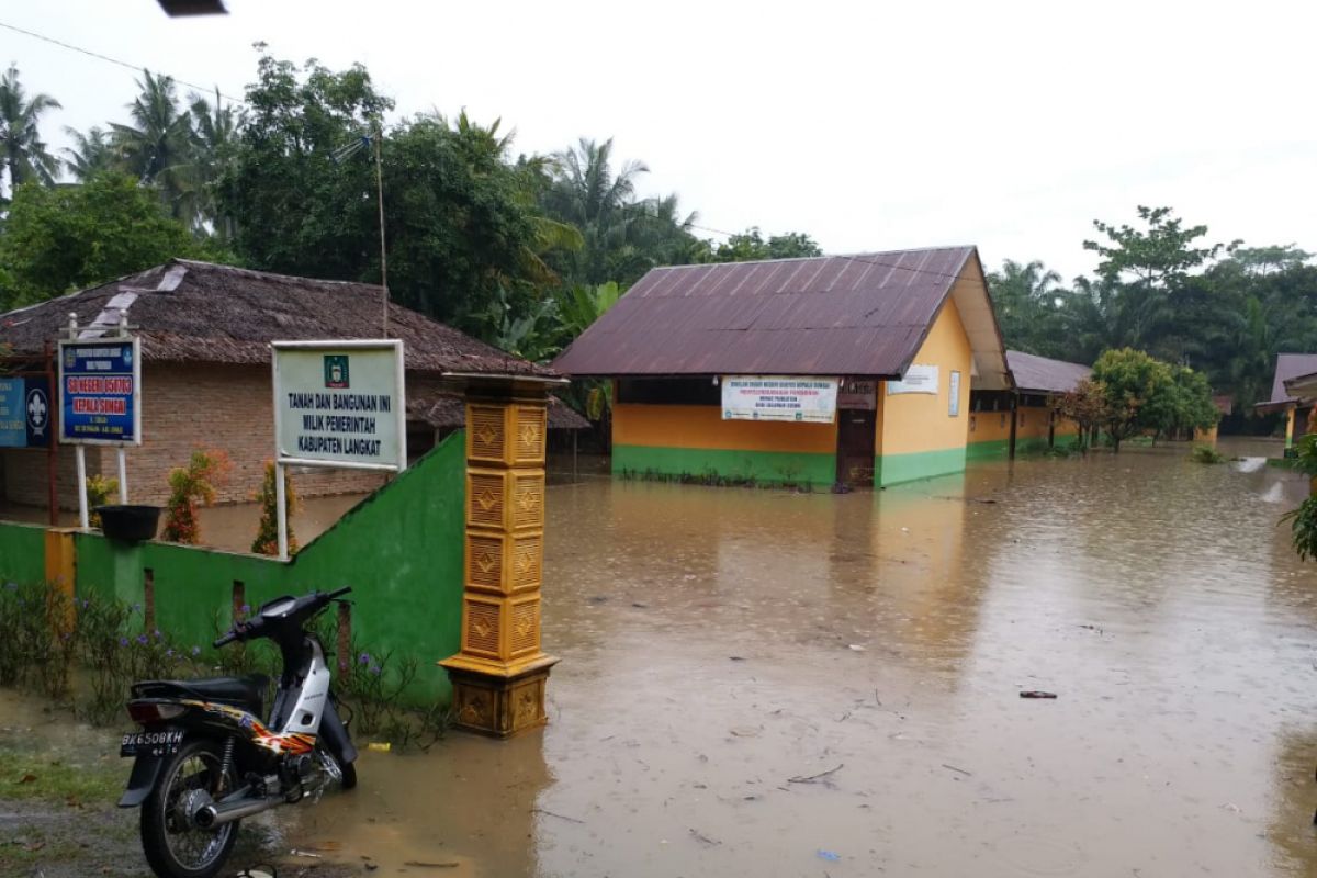 567 kepala keluarga terdampak banjir