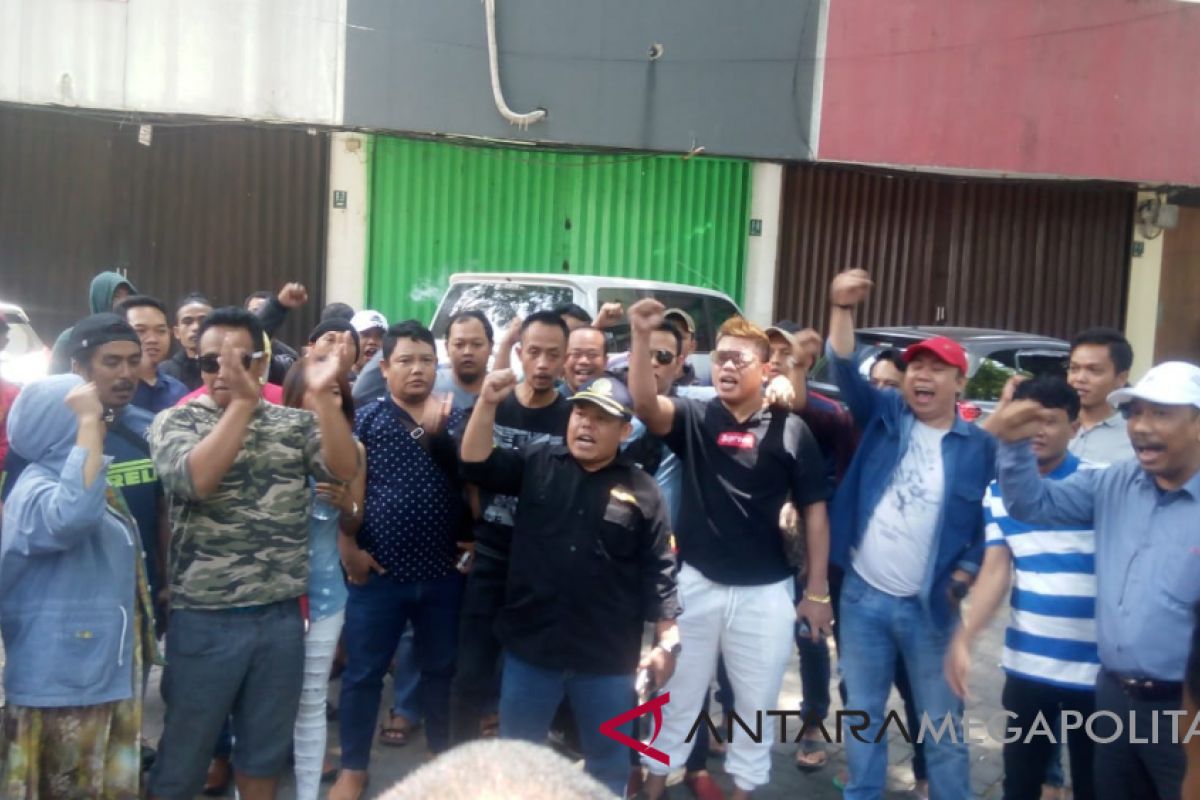 3.000 warga Bekasi terancam menganggur
