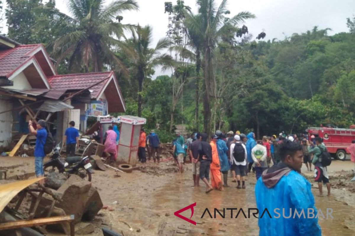 Korban meninggal banjir bandang Tanah Datar bertambah