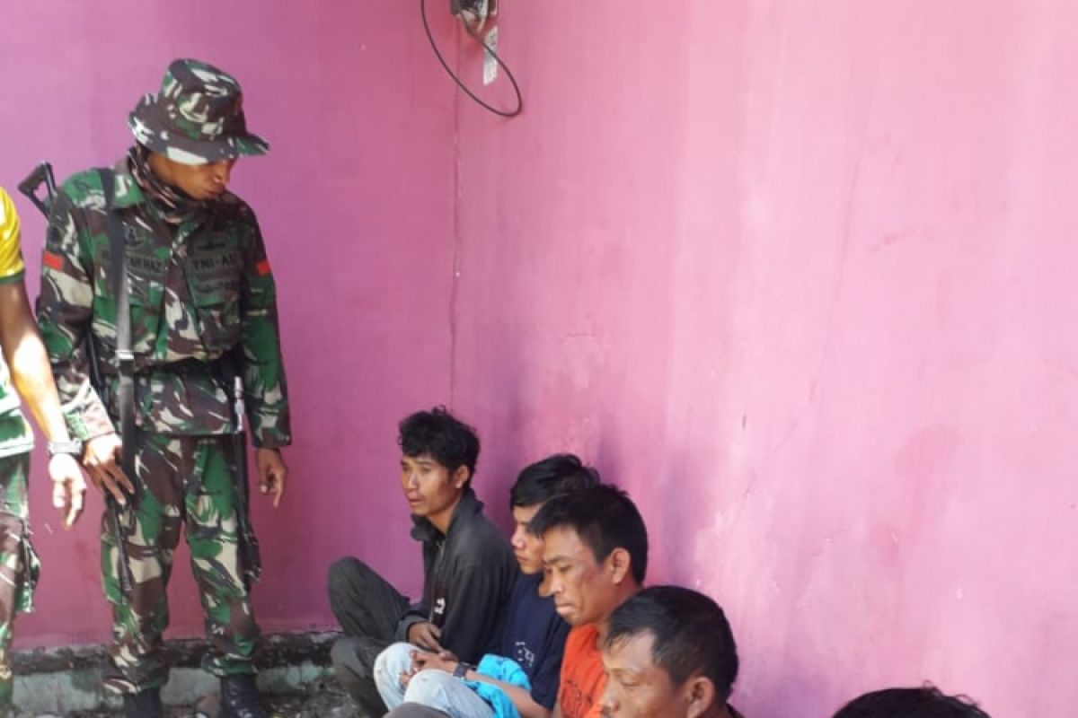 TNI tangkap pencuri kabel listrik di Palu