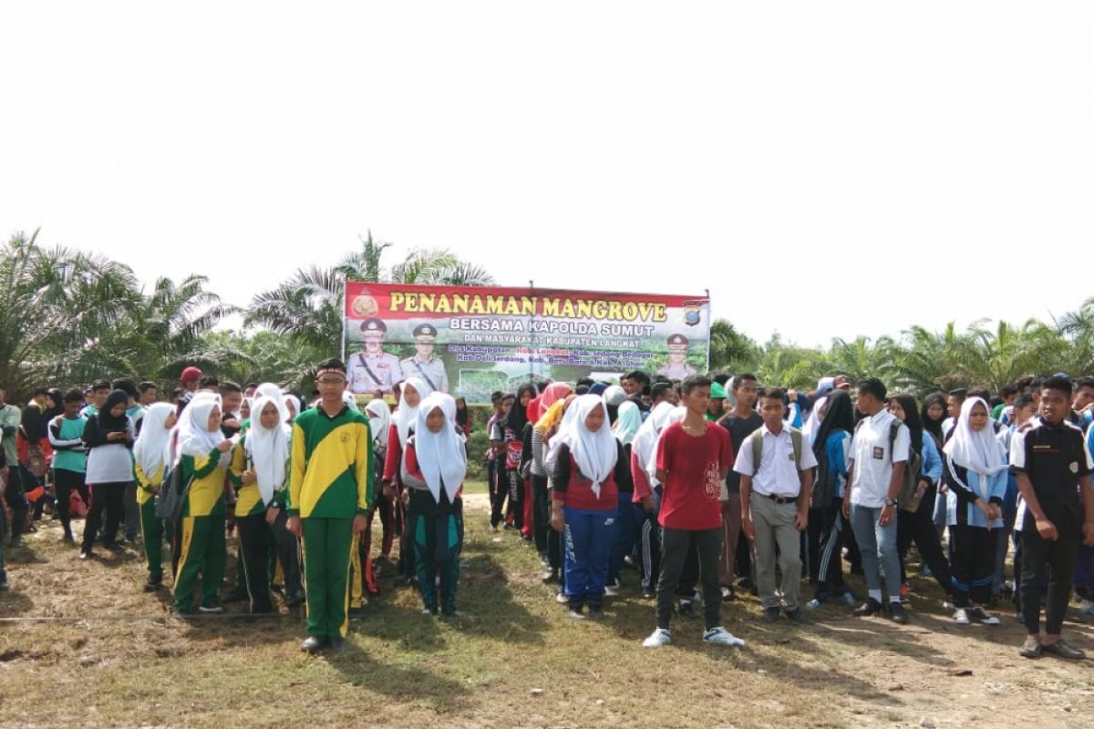 Rumah Bahari apresiasi penanaman mangrove Lubuk Kertang