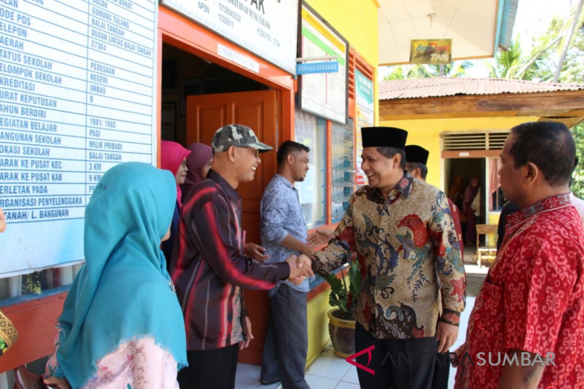 Wabup tinjau Bendungan Tanjung Belimbing sembari bersepeda