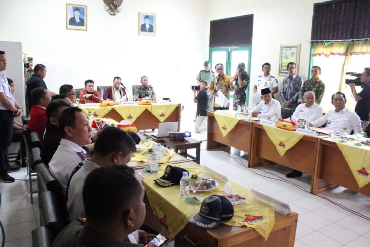 Bupati Waykanan dukung komersialisasi Bandara Gatot Subroto