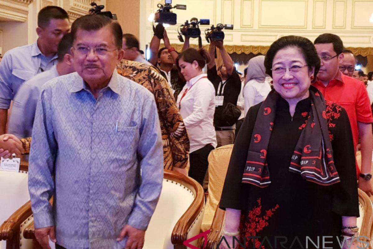 Megawati dan Jusuf Kalla hadiri pembukaan Rakernas TKN Jokowi-Ma'ruf