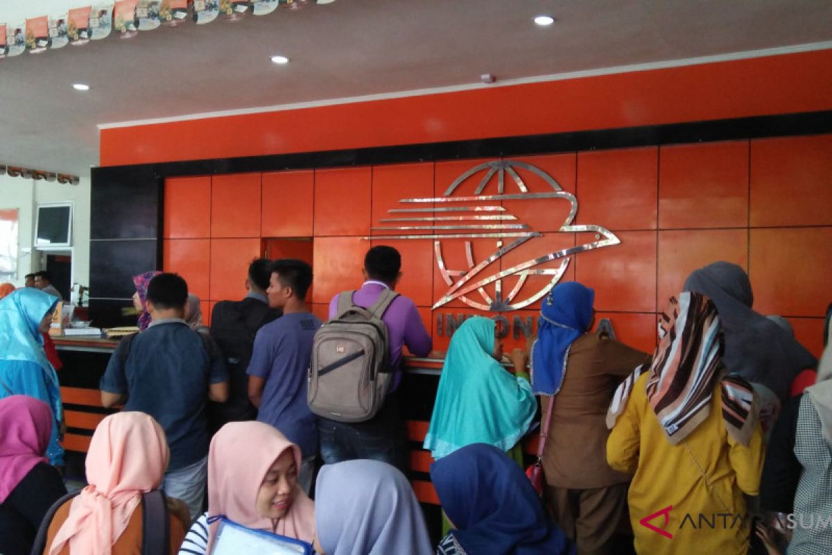 Pengiriman berkas CPNS melalui kantor Pos Pariaman capai 1.000 per hari