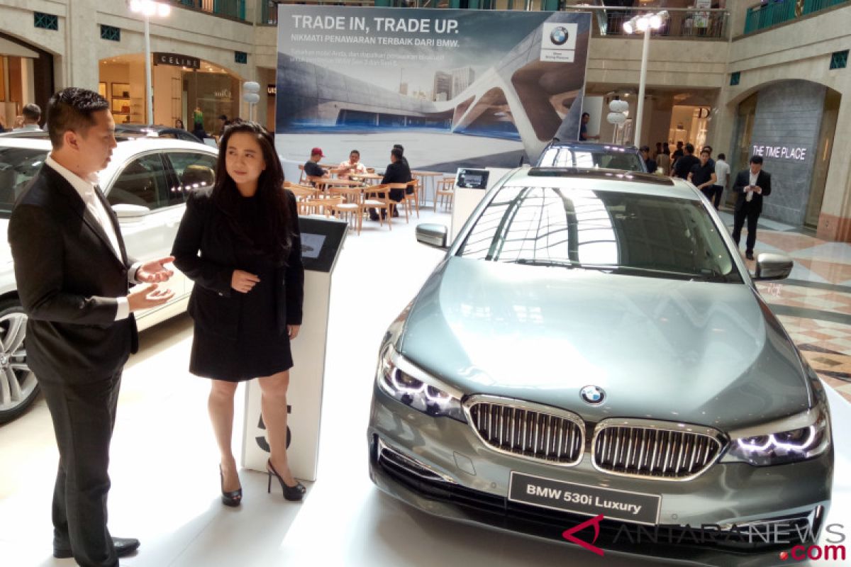 BMW optimistis pasar mobil premium berkembang di Indonesia