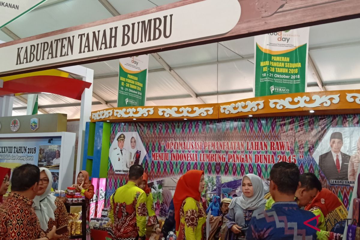 1 jam, Tenun Pagatan terjual 20 lembar