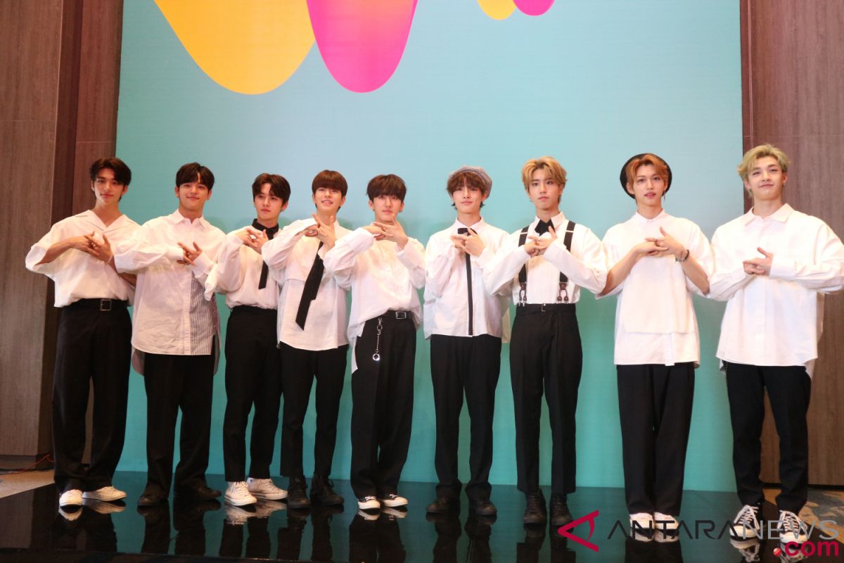 Perdana ke Indonesia, Stray Kids gugup bertemu penggemar