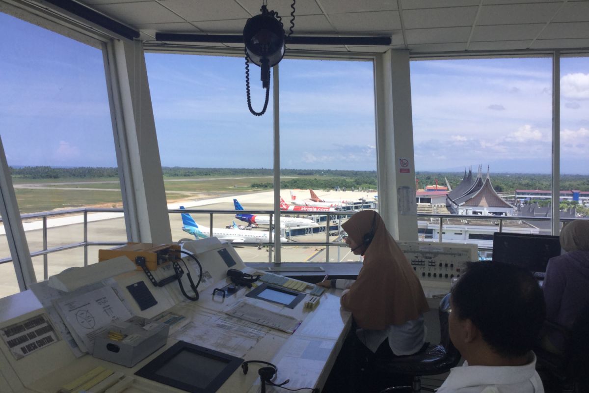 Menara pemandu Bandara Minangkabau didesain anti gempa