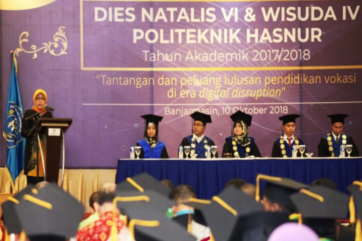 Politeknik Hasnur wisuda 45 mahasiswa