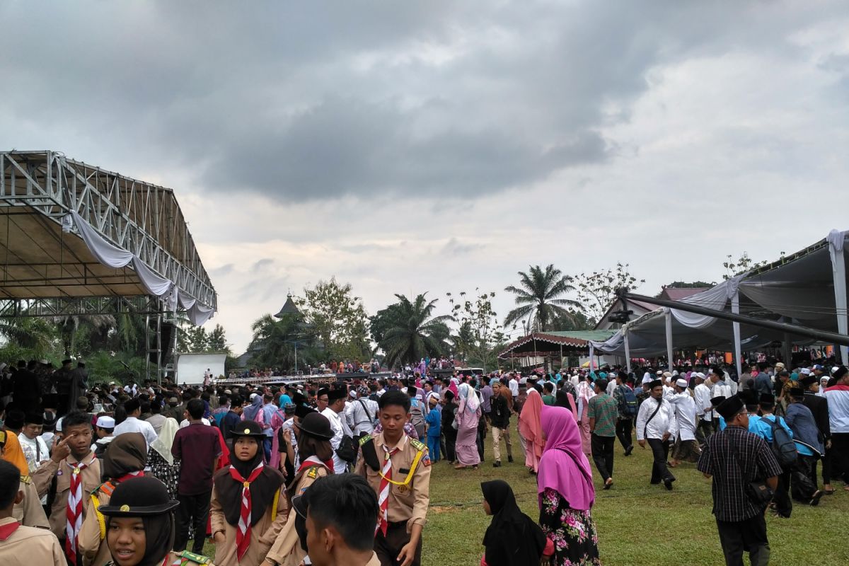 Ribuan warga Batanghari hadiri tausiah Ustad Abdul Somad