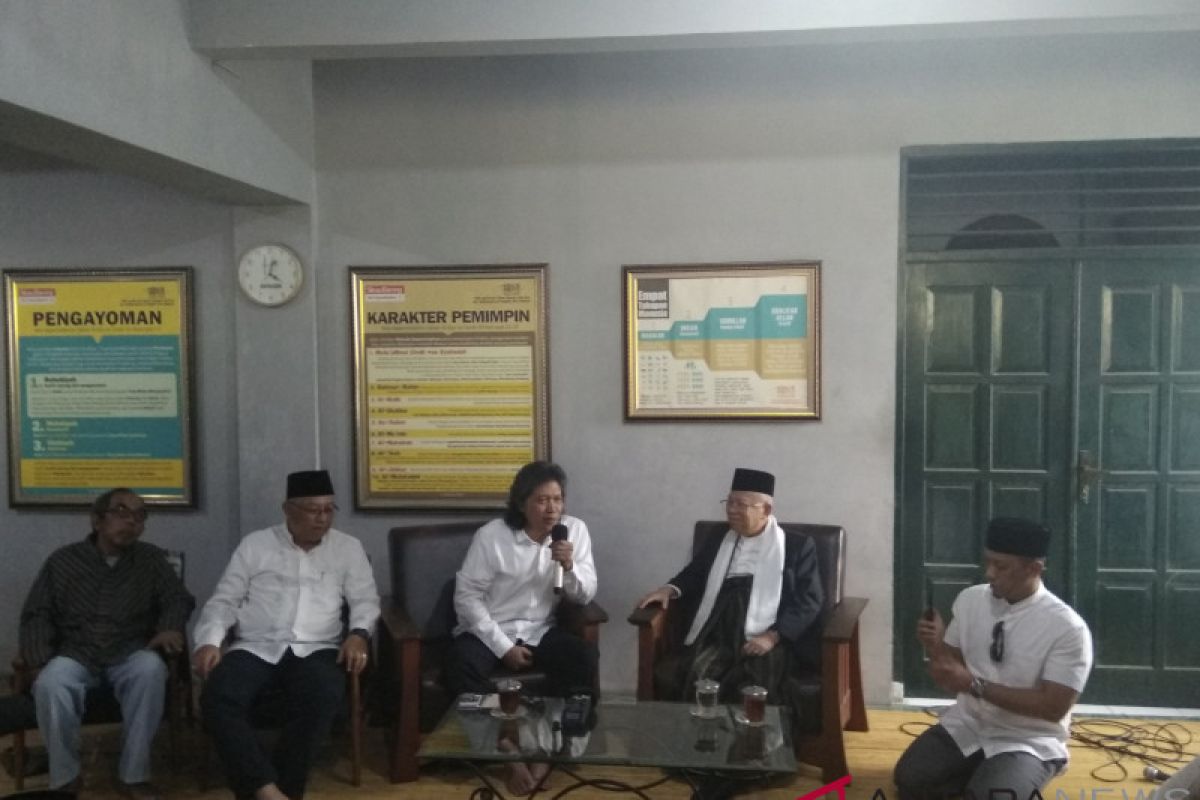 Ma'ruf Amin bertemu Cak Nun di Yogyakarta