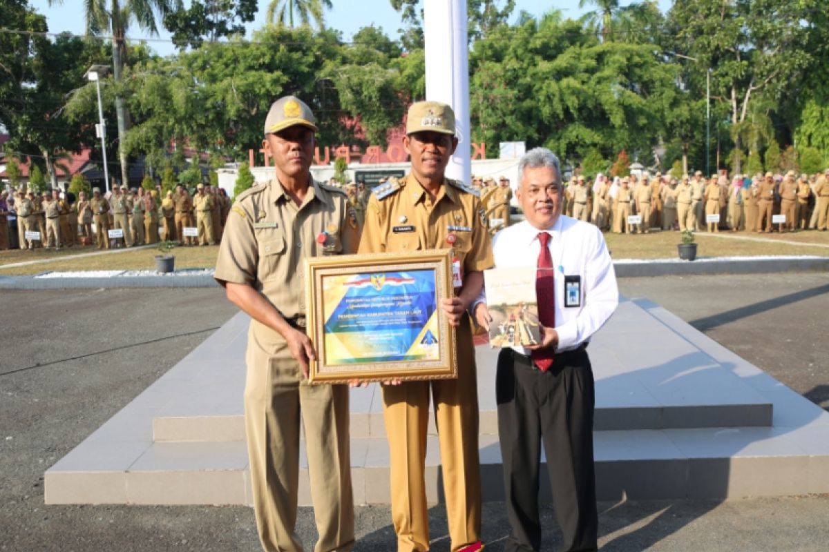 Bupati terima piagam penghargaan Menteri Keuangan