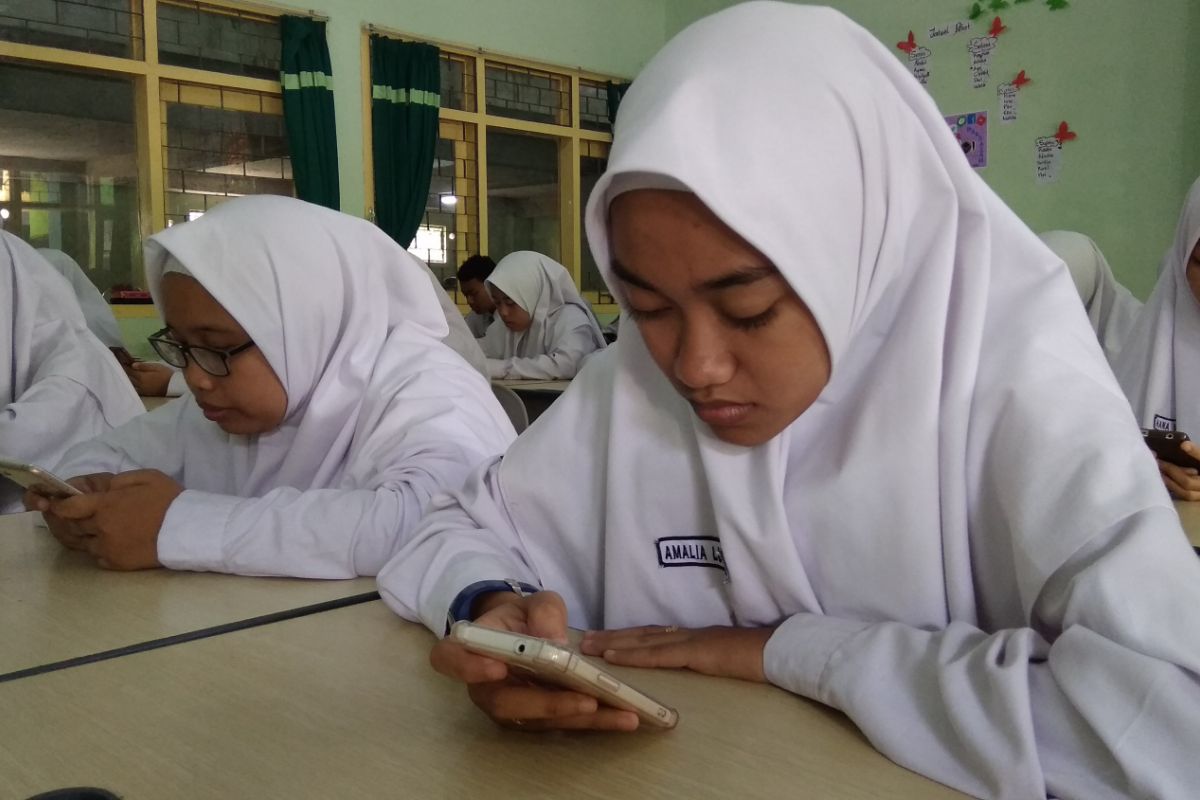 Sekolah di Tulungagung Gelar Ujian Berbasis Android