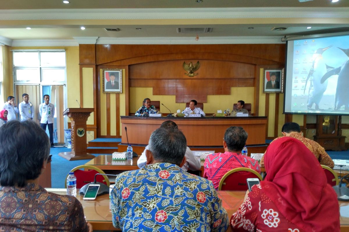 Bupati Batanghari menerima kunjungan DPRD Kabupaten Temanggung
