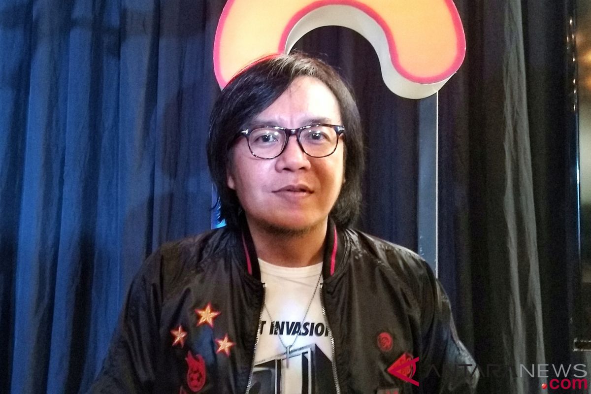 Ari Lasso batalkan konser karena sakit