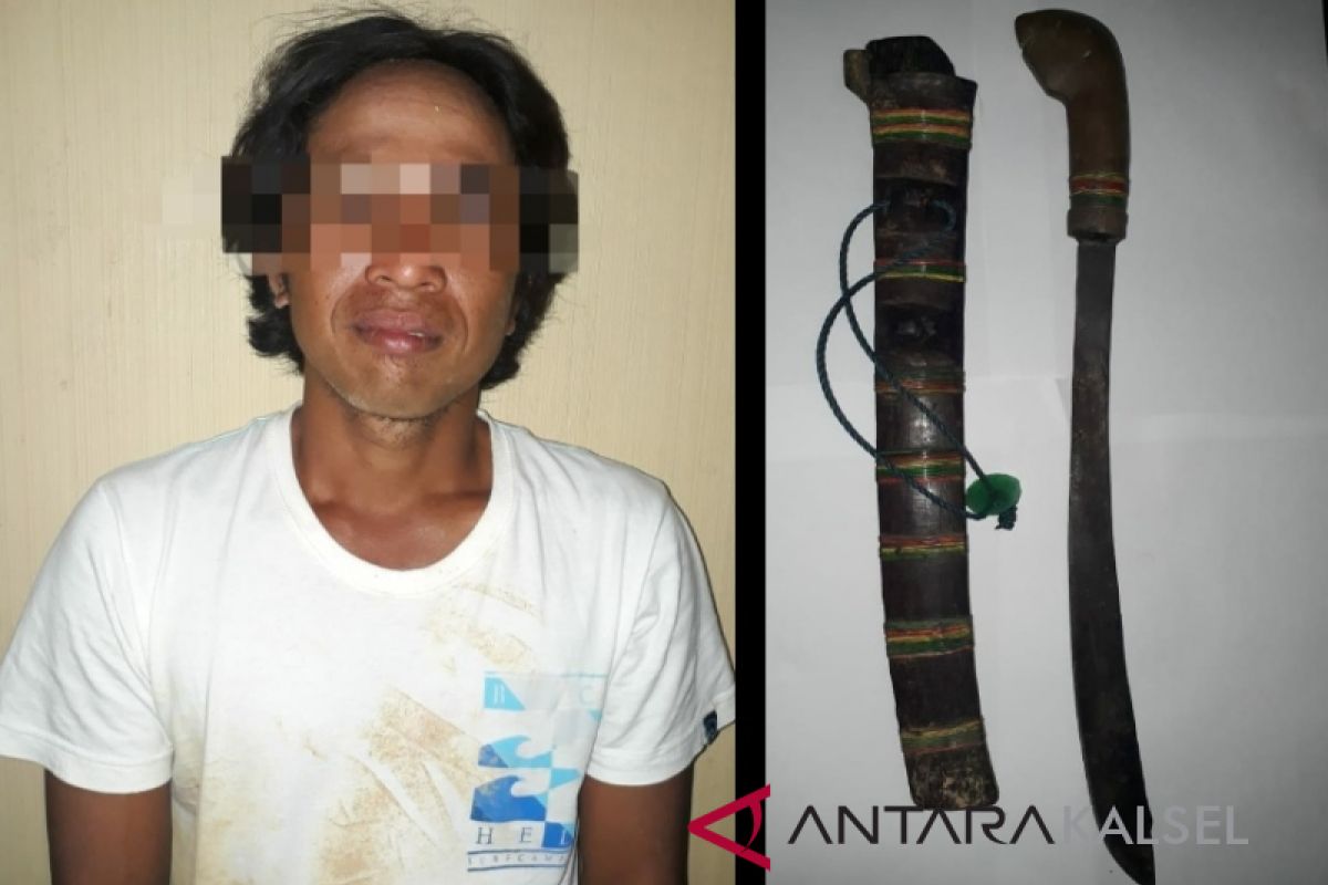 Pemuda dari Samhurang ditangkap saat berada di warung