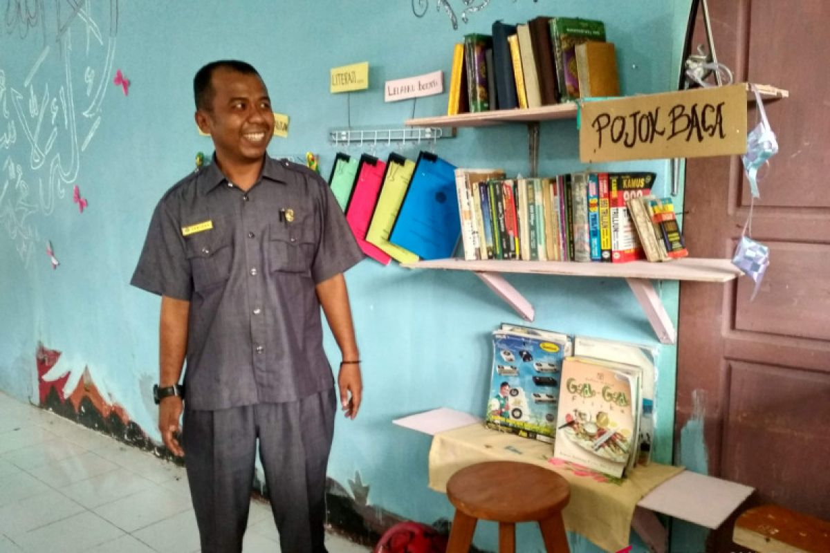 MAN 5 Agam miliki pustaka mini di setiap kelas