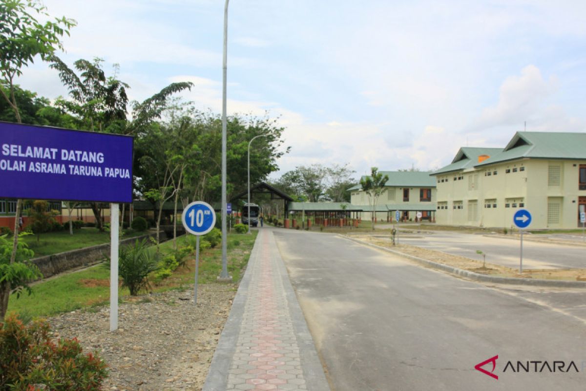 LPMAK masih kelola sekolah dan asrama taruna Papua