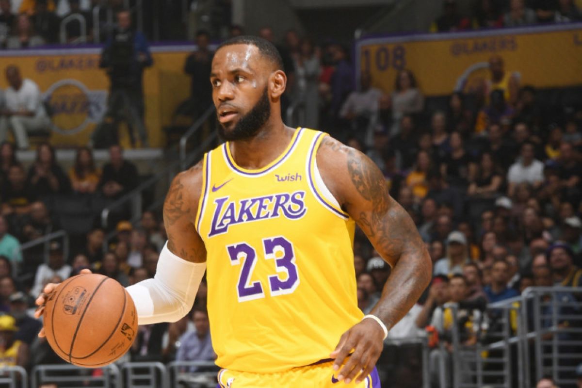 LeBron James masuki jajaran elite LA Lakers