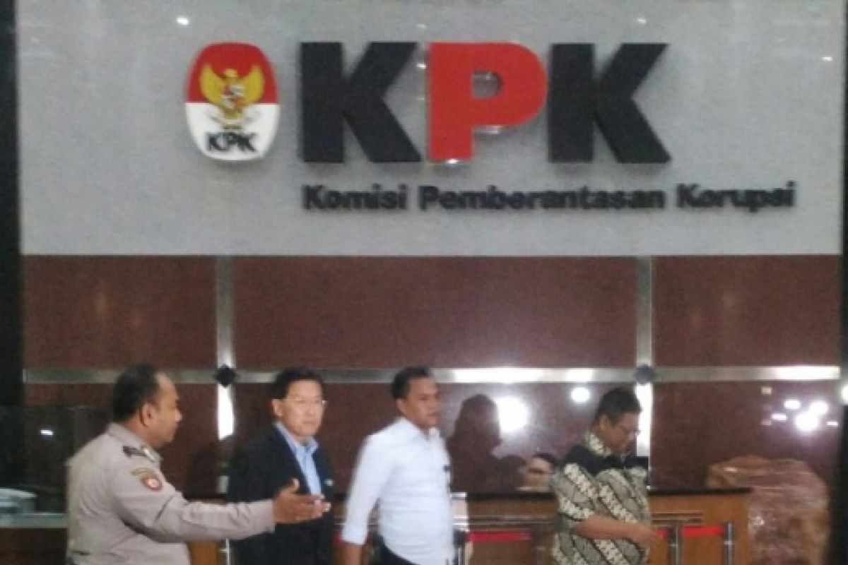 James Riady hadir di sidang suap Meikarta