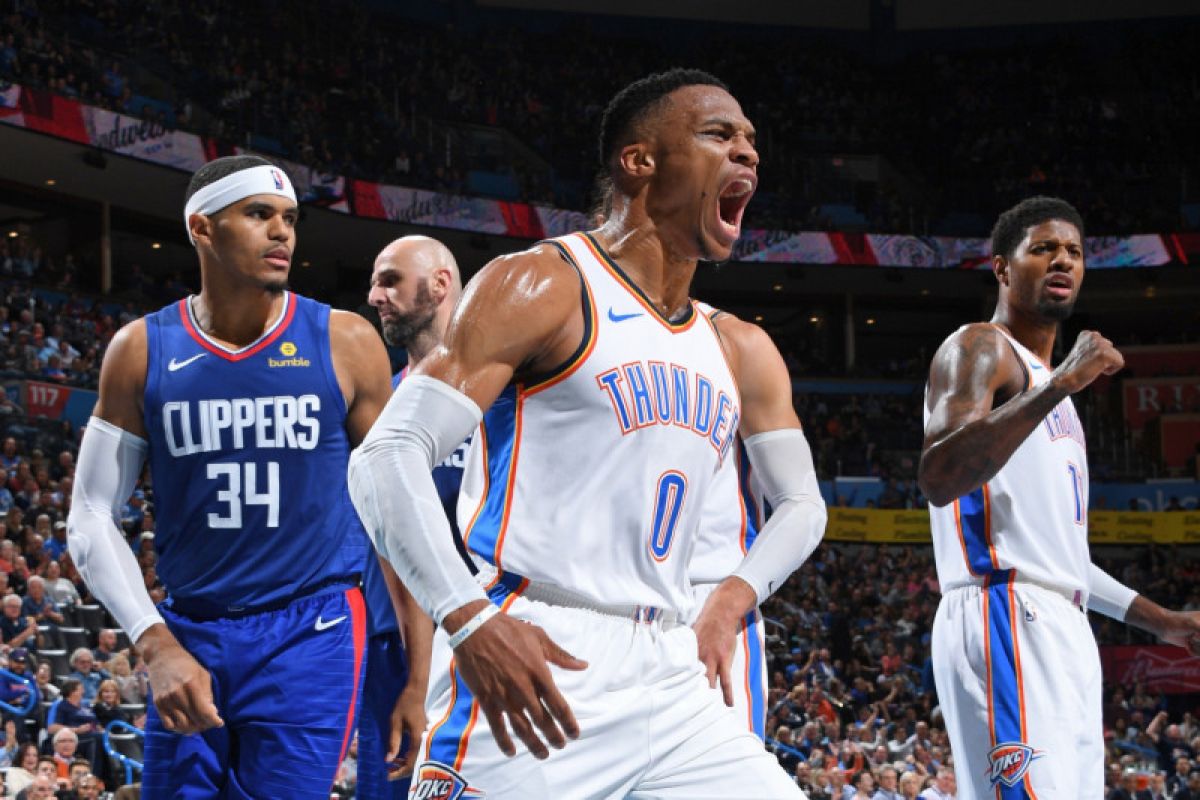 Westbrook-George 32 poin, Thunder hentikan perlawanan Clippers