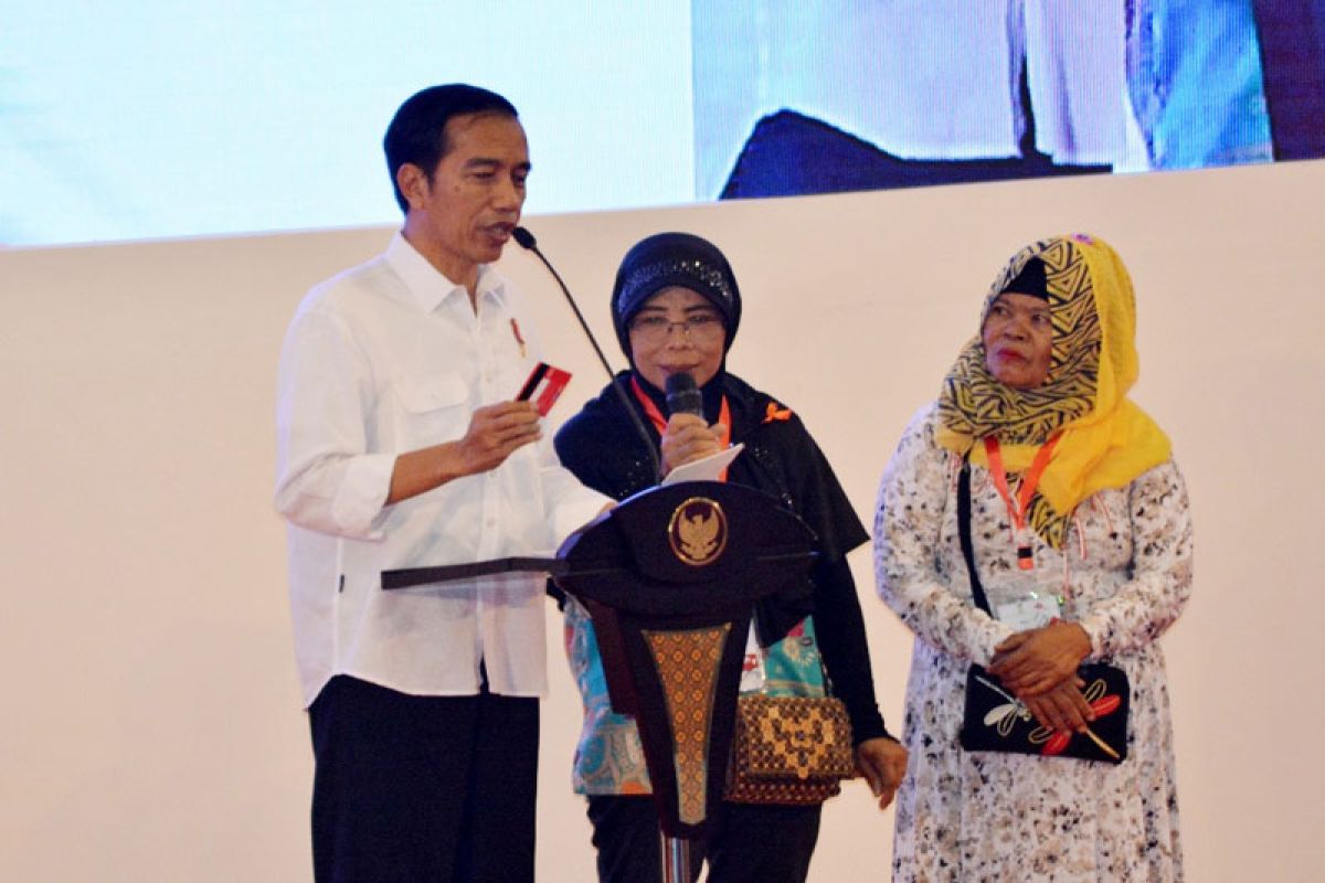 Jokowi : Ada desa berpenghasilan Rp14 miliar