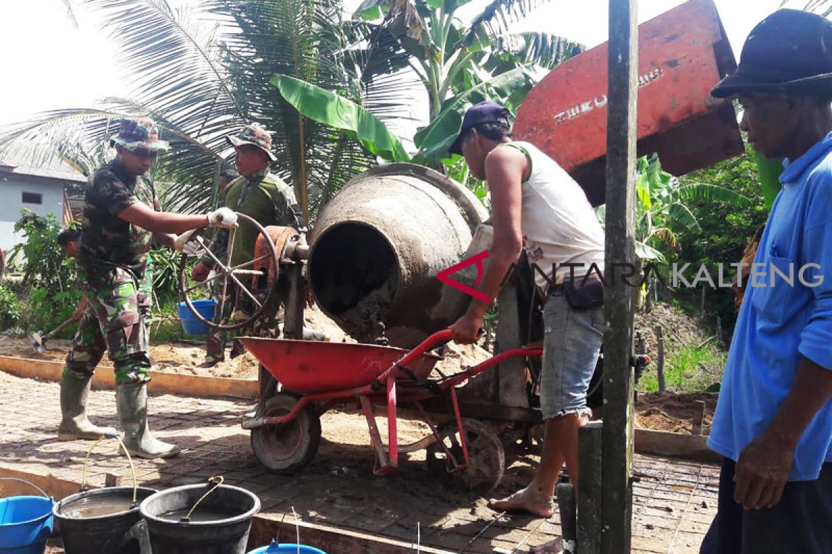 Bupati Seruyan: Tingkatkan SDM melalui kegiatan TMMD