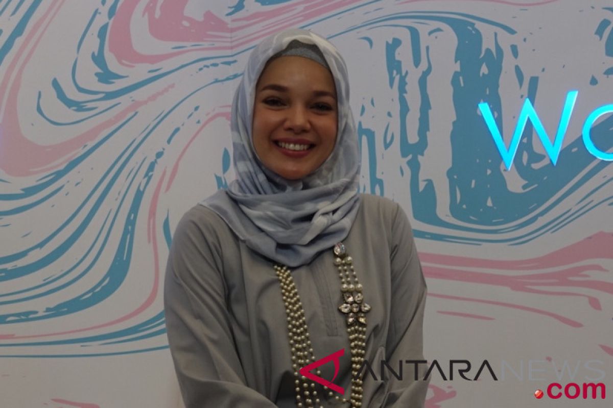 Dewi Sandra cerita soal pengalaman hijrah