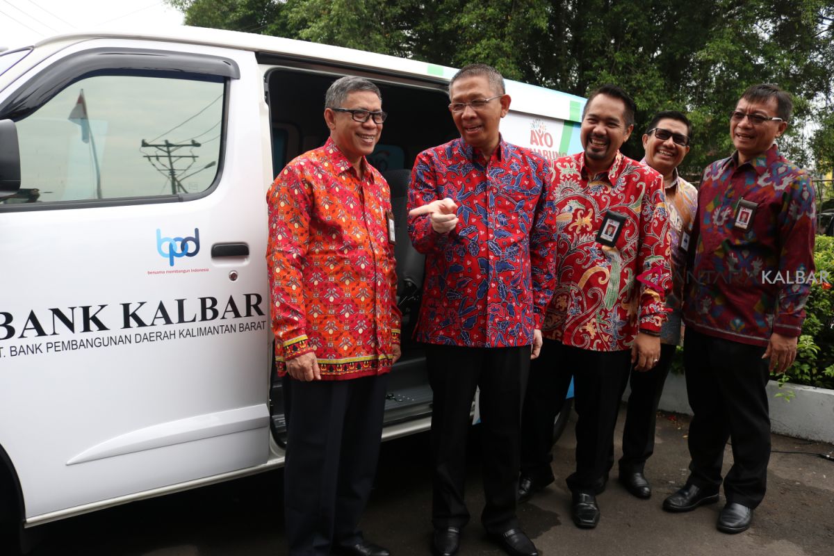 Bank Kalbar launching 10 unit mobil SimPel