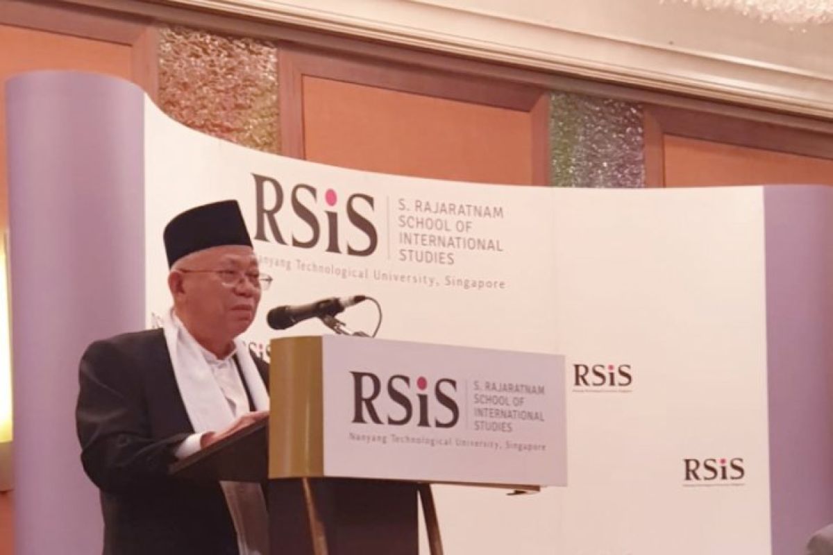 Ma'ruf Amin mohon doa restu kepada santri