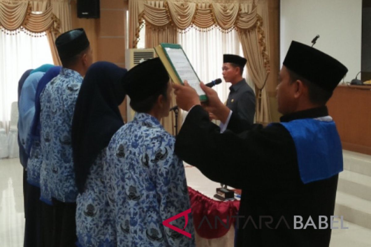 Bupati Bangka lantik delapan orang pejabat fungsional