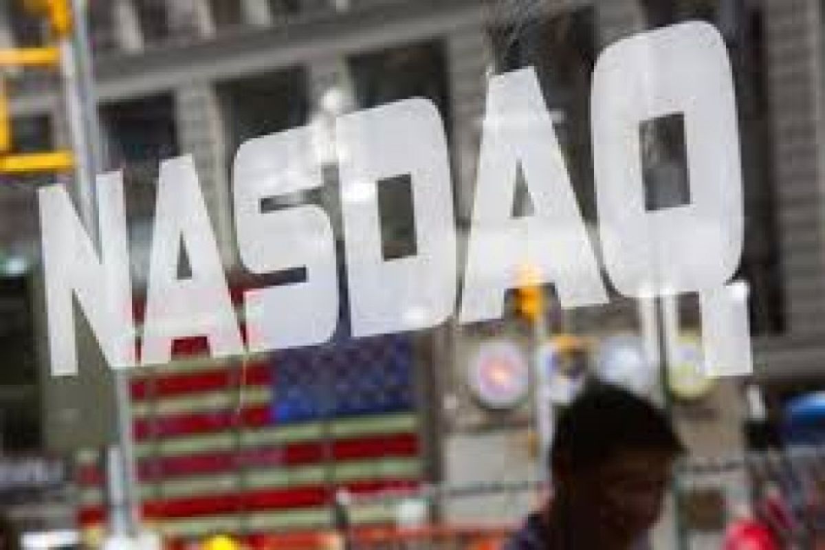 Wall street ditutup bervariasi dengan indeks komposit Nasdaq anjlok