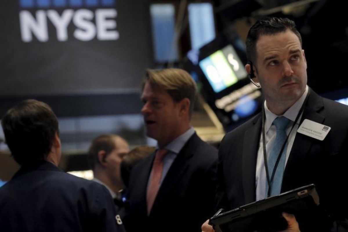 Wall Street menguat dipicu imbal hasil obligasi AS