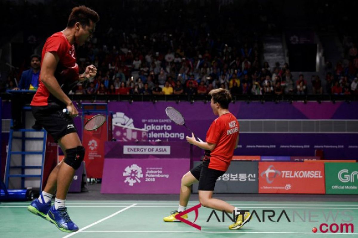 Persembahan dari Owi/Butet di penghujung penampilan