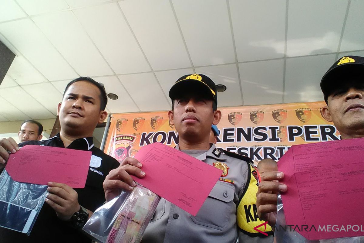 Polres Karawang tangkap oknum BNN dan aktivis