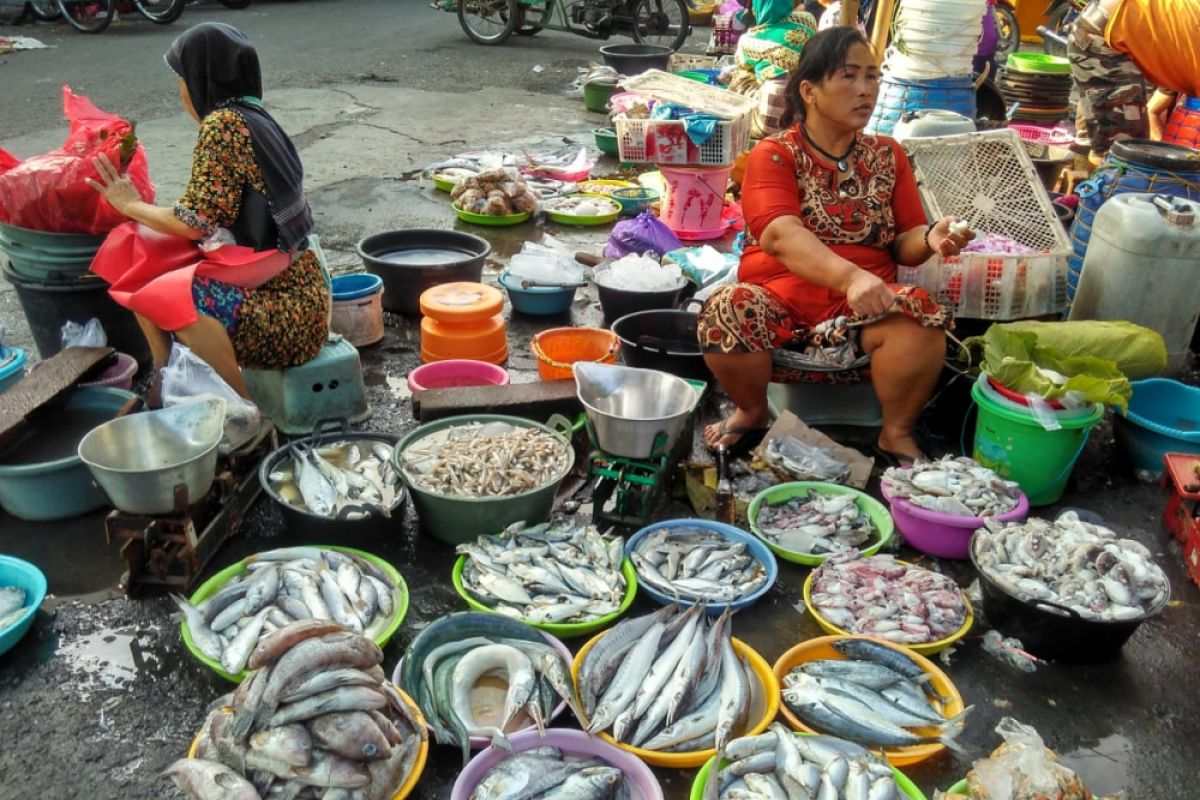 Pemkab Bojonegoro Pindahkan Pedagang Ikan dari Jalan Masuk Pasar