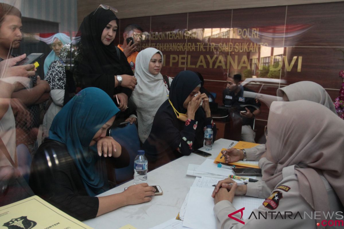 Rumah korban pesawat jatuh ramai didatangi pelayat