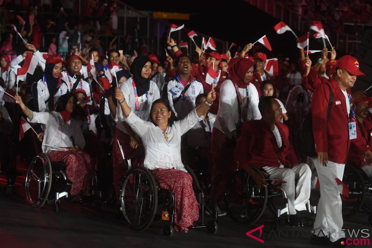 Asian Para Games - Indonesia, Palestinian athletes get warm greeting at para games openin